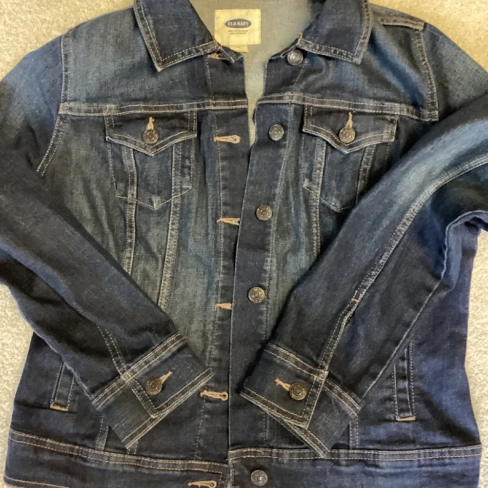 Old Navy Dark Wash Button Front Denim Jacket - Picture 5 of 8